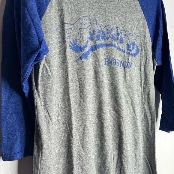 Cheers tee shirt. Men’s Medium - Picture 3 of 5